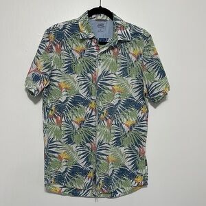 IZOD button down shirt beach​​​​​